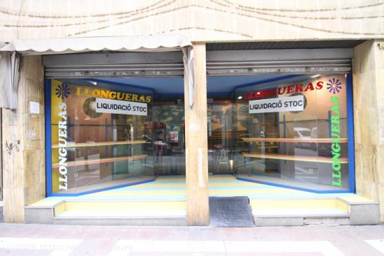 Local comercial muy céntrico de 100 m2 en Olesa de Montserrat - BARCELONA