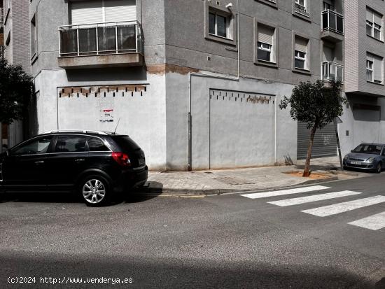 Local comercial en Mura - VALENCIA