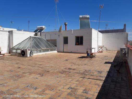 PRECIOSA FINCA URBANA EN UNA PLANTA - CADIZ