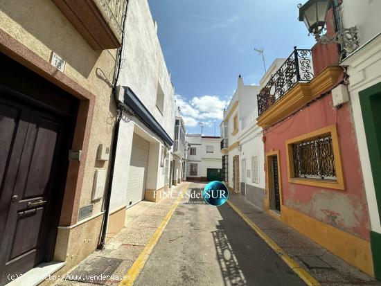 Casa de 1 dormitorio con azotea transitable en zona centro - CADIZ