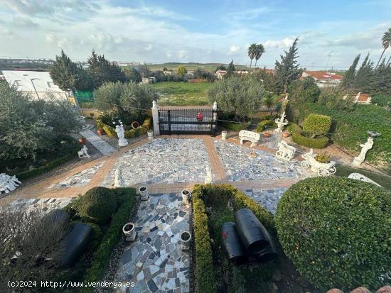 Chalet en Urbanización en la ctra de Valverde - BADAJOZ