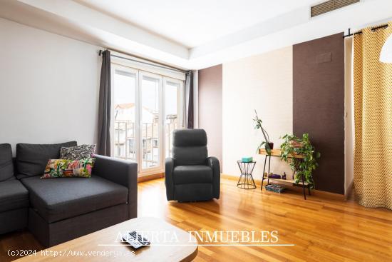 A la venta piso reformado de 3 dormitorios y 2 baños. Opcional garaje. C/ San Agustín. - ZARAGOZA