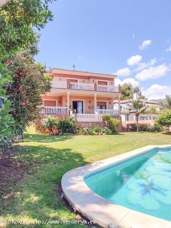 Villa en La Sierrezuela - MALAGA