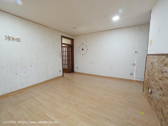 SE VENDE PISO EN TERRASSA, ZONA LA MAURINA - BARCELONA