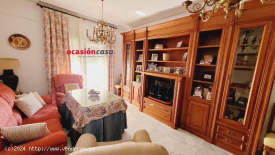 PISO AMPLIO CON ASCENSOR EN VENTA - CORDOBA