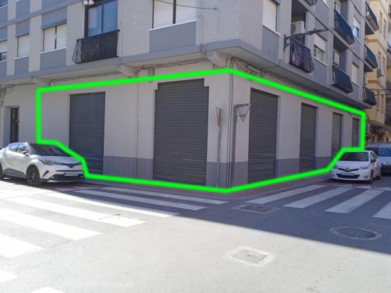  Almacen-Local comercial con 6 persianas y 249 m2 - VALENCIA 