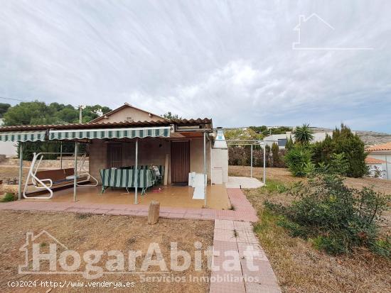 CHALET SEMINUEVO CON GARAJE, TERRAZA Y BARBACOA CERCA DE LA PLAYA - CASTELLON