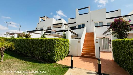 Descubra este bonito apartamento amueblado situado en el Condado de Alhama Golf Resort, - MURCIA