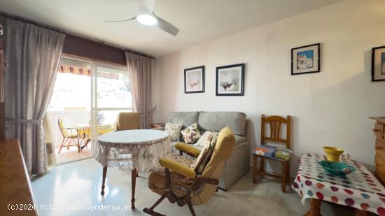 ¡Vive a un paso del mar! Apartamento con terraza y garaje en la mejor zona de Calahonda, - GRANADA