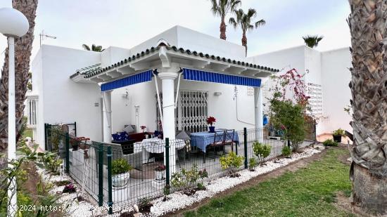 bungalow de 2 dormitorios - ALMERIA