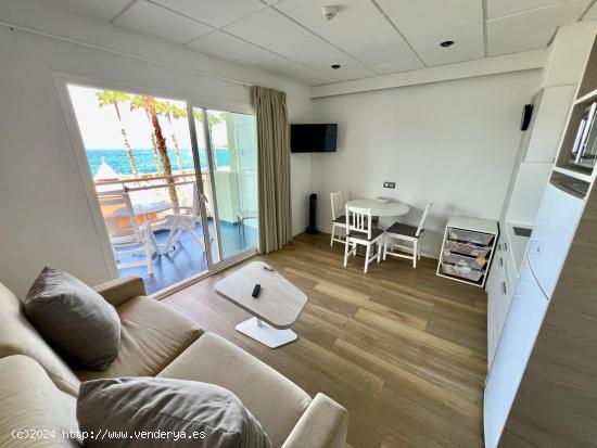 Apartamento reformado en primera línea con vistas al mar en Patalavaca - LAS PALMAS