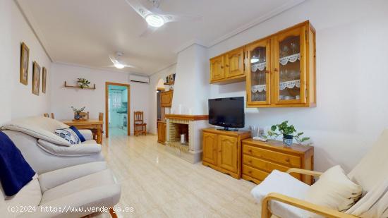 Apartamento a escasos metros de las playas de Torre de la Horadada - ALICANTE