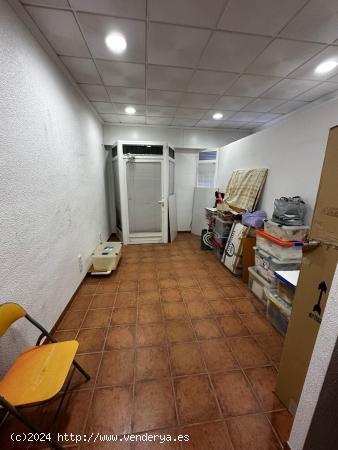 ¡Oportunidad Única! Venta de Local Comercial en Elche, Zona Plaza Crevillente, 64 metros cuadrados