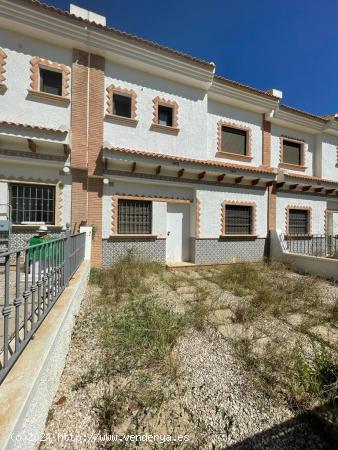 Descubre el encanto de San Miguel de Salinas con este excepcional adosado en venta - ALICANTE