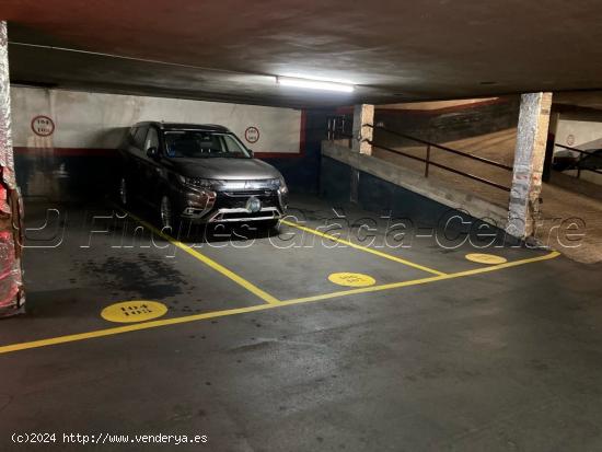 Plaza de parking en alquiler en el centro - BARCELONA