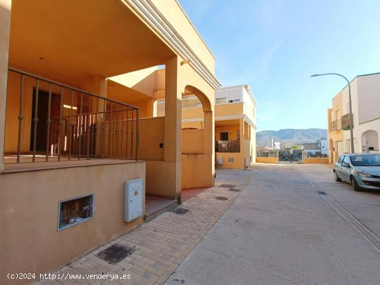 Se Vende en Rioja - ALMERIA