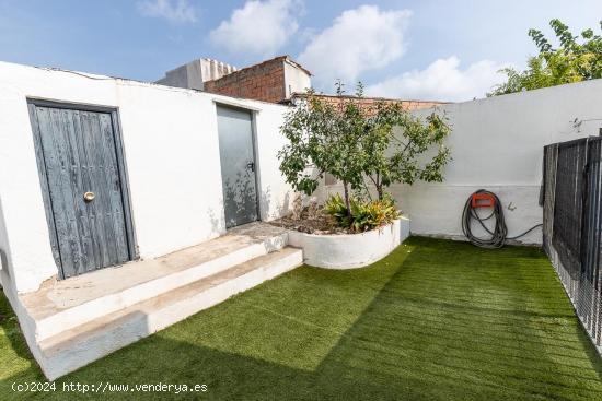 Casa con gran patio, barbacoa y piscina - TARRAGONA