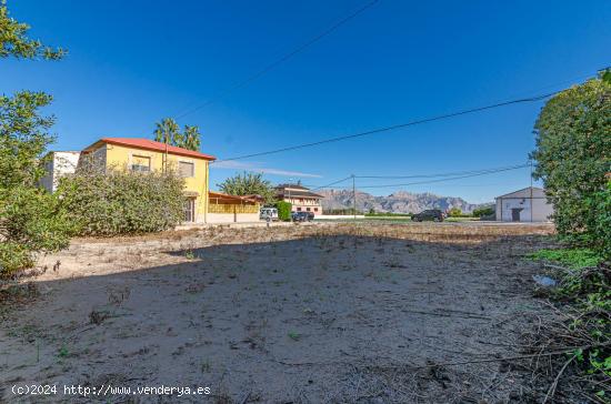 Se vende suelo Urbano en Ctra. Santomera --> Alquerías.  700 m2 - MURCIA