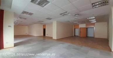 Dos locales colindantes en venta en Argüelles - MADRID