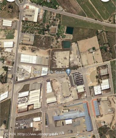 SE VENDE NAVE INDUSTRIAL DE 1800 MTS CON 8000 MTS2. DE TERRENO INDUSTRIAL - ALICANTE