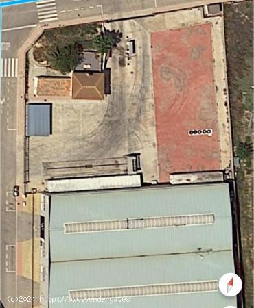 SE VENDE NAVE INDUSTRIAL DE 1800 MTS CON 8000 MTS2. DE TERRENO INDUSTRIAL - ALICANTE