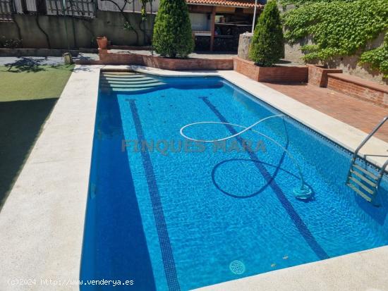  FANTASTICA CASA A CUATRO VIENTOS CON PISCINA!!! - BARCELONA 