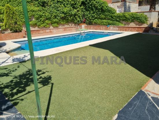 FANTASTICA CASA A CUATRO VIENTOS CON PISCINA!!! - BARCELONA