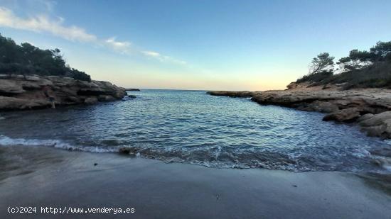 Bonito piso de alquiler setiembre-junio con piscina a un paso de la playa - TARRAGONA