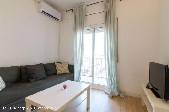 Todo el apartamento de 3 dormitorios en L'Hospitalet de Llobregat. - BARCELONA