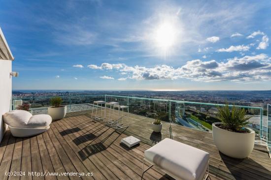 MARAVILLOSA CASA A LA VENTA - BARCELONA