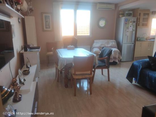 VIVIENDA REFORMADA DE 4 DORMITORIOS CON PATIO Y BALCON - ALBACETE