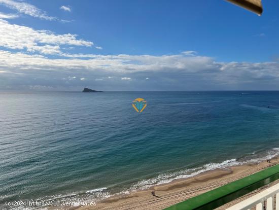 PISAZO REFORMADO CON PARKING EN PRIMERA LLINEA DE PLAYA LEVANTE!!! - ALICANTE