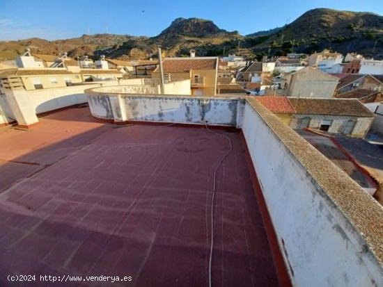 DÚPLEX DE 200M CON 3 DORMITORIOS y UNA GRAN TERRAZA - MURCIA