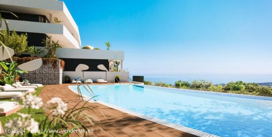 LOS MONTEROS CON VISTAS AL MAR - MALAGA