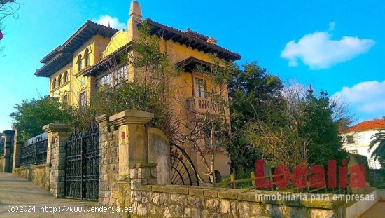 Impresionante Casa Torre, El Sardinero, Santander.