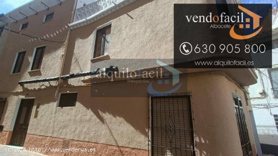  SE VENDE CASA EN LIETOR DE 2 HABITACIONES POR 60000€ 