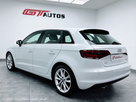 Audi A3 1.6 TDI Ambition 105CV - Málaga