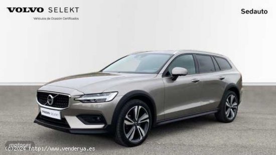  Volvo V 60 V60 Cross Country, D4 AWD automatico de 2021 con 98.329 Km por 36.500 EUR. en Murcia 