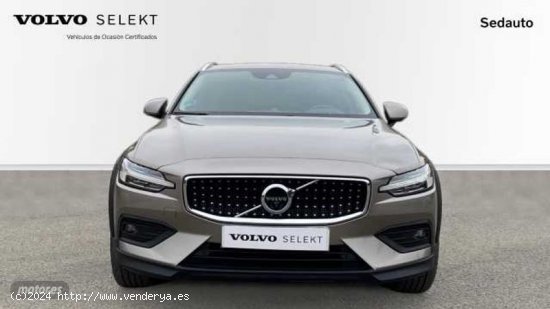 Volvo V 60 V60 Cross Country, D4 AWD automatico de 2021 con 98.329 Km por 36.500 EUR. en Murcia