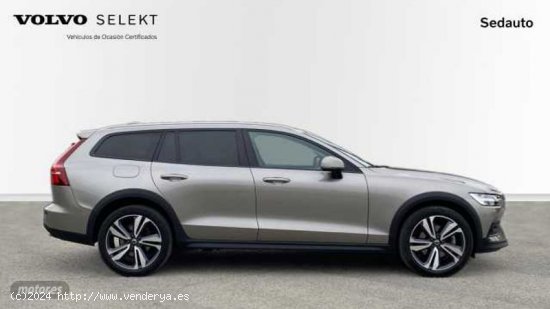 Volvo V 60 V60 Cross Country, D4 AWD automatico de 2021 con 98.329 Km por 36.500 EUR. en Murcia