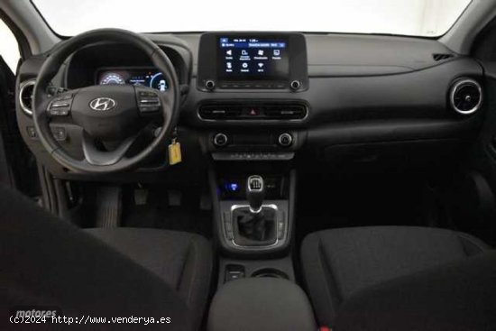 Hyundai Kona 1.0 TGDI Maxx 4x2 de 2023 con 17.974 Km por 20.990 EUR. en Madrid