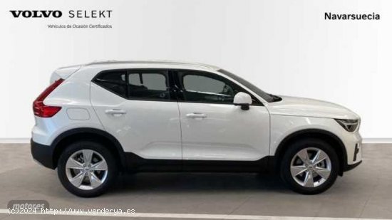 Volvo XC40 XC40 Core, B3 Mild hybrid, Gasolina de 2024 con 9 Km por 37.400 EUR. en Navarra