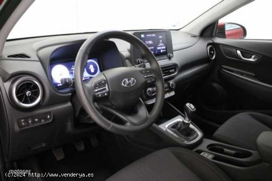 Hyundai Kona 1.0 TGDI Maxx 4x2 de 2023 con 12.888 Km por 20.990 EUR. en A Coruna