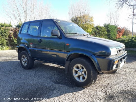 Ford Maverick 4x4 de 1995 con 323.601 Km por 5.500 EUR. en Soria