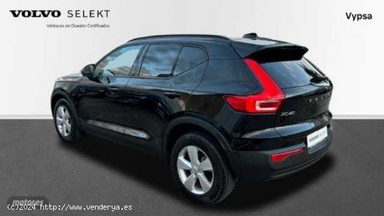 Volvo XC40 1.5 T2 MOMENTUM CORE 129 5P de 2021 con 48.550 Km por 30.300 EUR. en Cordoba