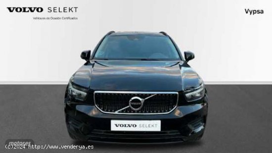 Volvo XC40 1.5 T2 MOMENTUM CORE 129 5P de 2021 con 48.550 Km por 30.300 EUR. en Cordoba