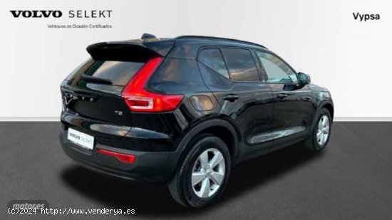 Volvo XC40 1.5 T2 MOMENTUM CORE 129 5P de 2021 con 48.550 Km por 30.300 EUR. en Cordoba