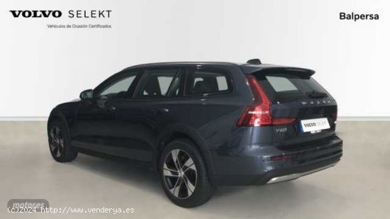 Volvo V 60 V60 Cross Country Core, B4 (diesel) AWD, Diesel de 2023 con 22.687 Km por 40.990 EUR. en 