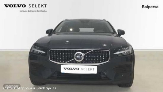 Volvo V 60 V60 Cross Country Core, B4 (diesel) AWD, Diesel de 2023 con 22.687 Km por 40.990 EUR. en 