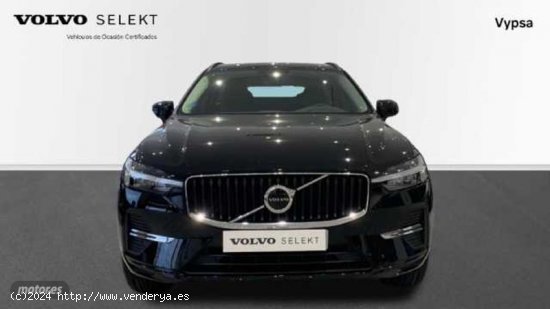 Volvo XC 60 2.0 B4 D CORE AUTO 197 5P de 2023 con 29.565 Km por 43.900 EUR. en Ciudad Real